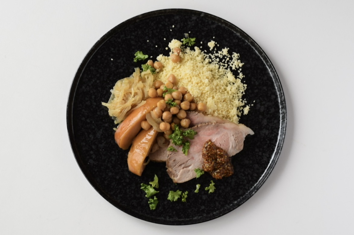 豚肉とひよこ豆のハーブ煮込み